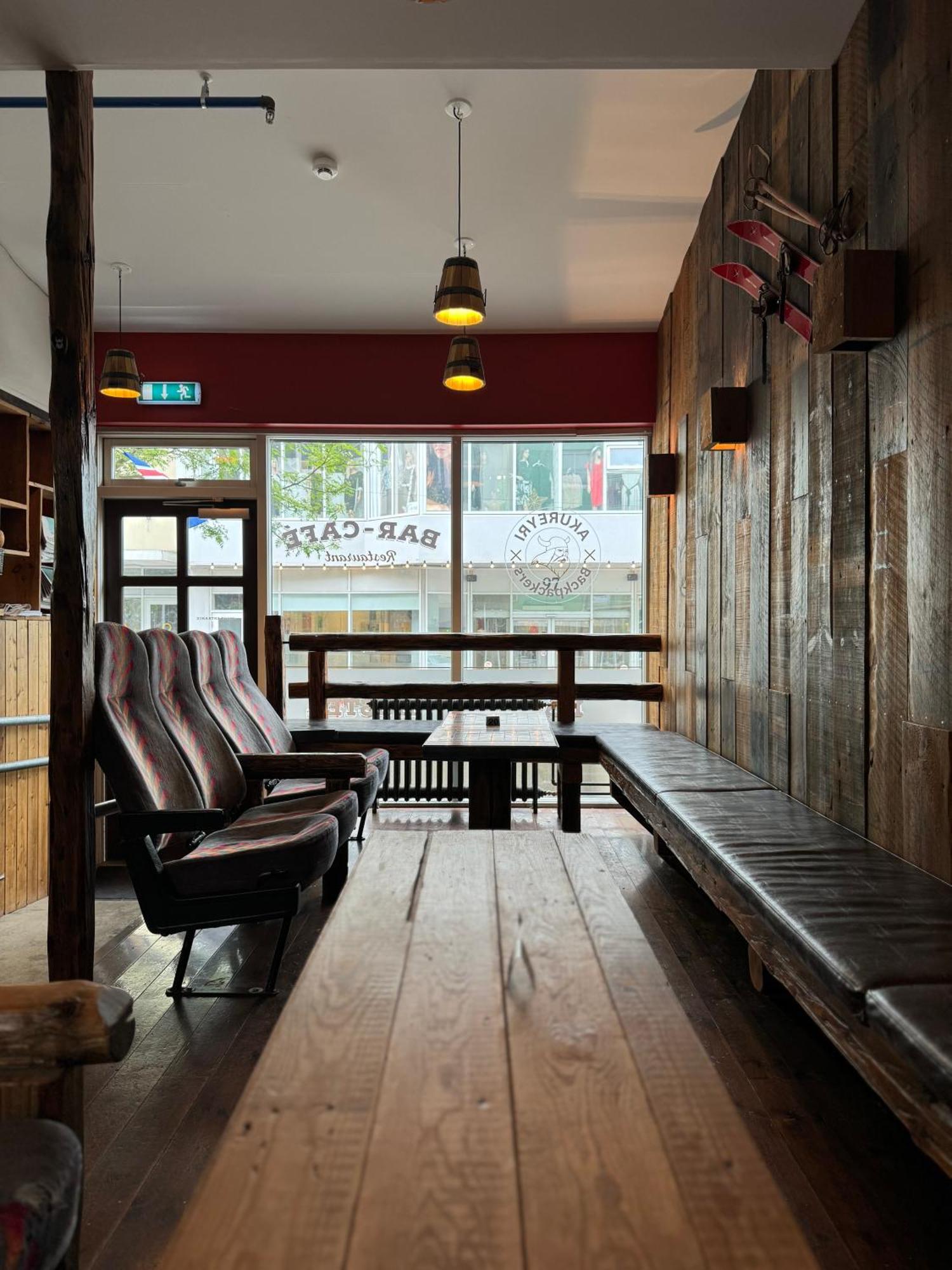 Akureyri Backpackers Hostel ภายนอก รูปภาพ
