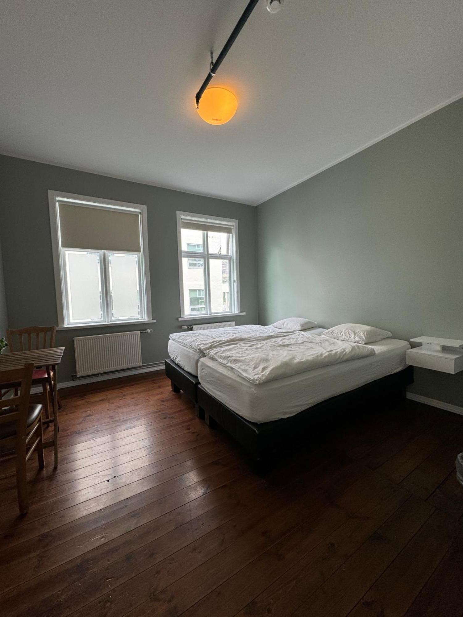 Akureyri Backpackers Hostel ภายนอก รูปภาพ
