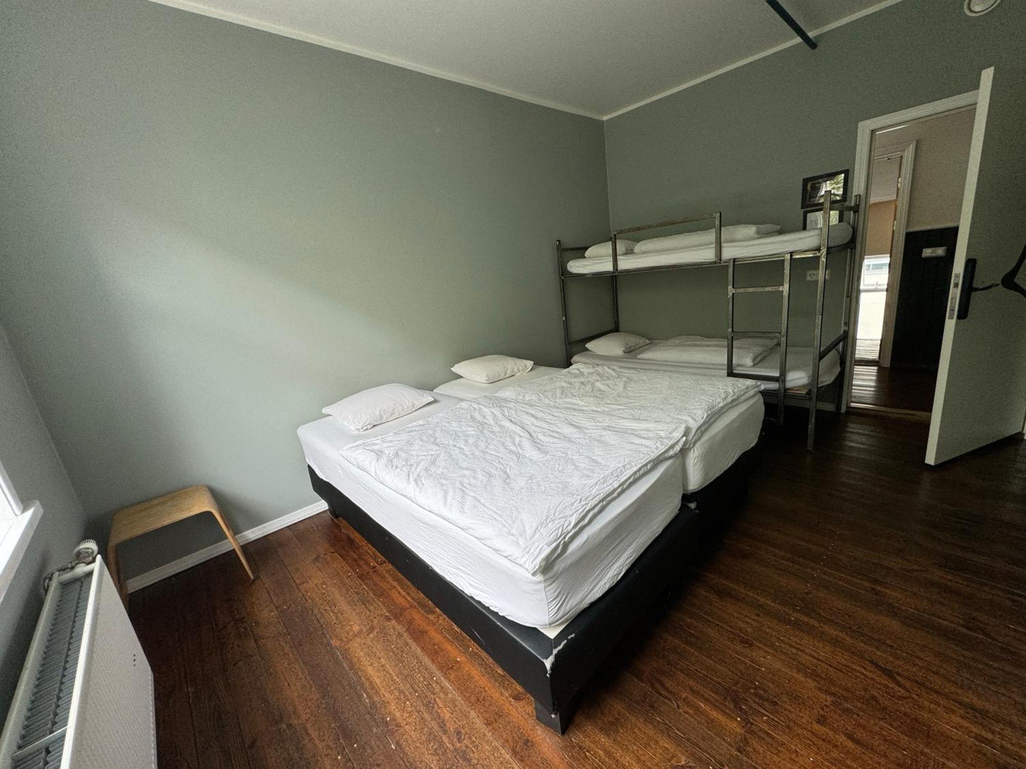 Akureyri Backpackers Hostel ภายนอก รูปภาพ